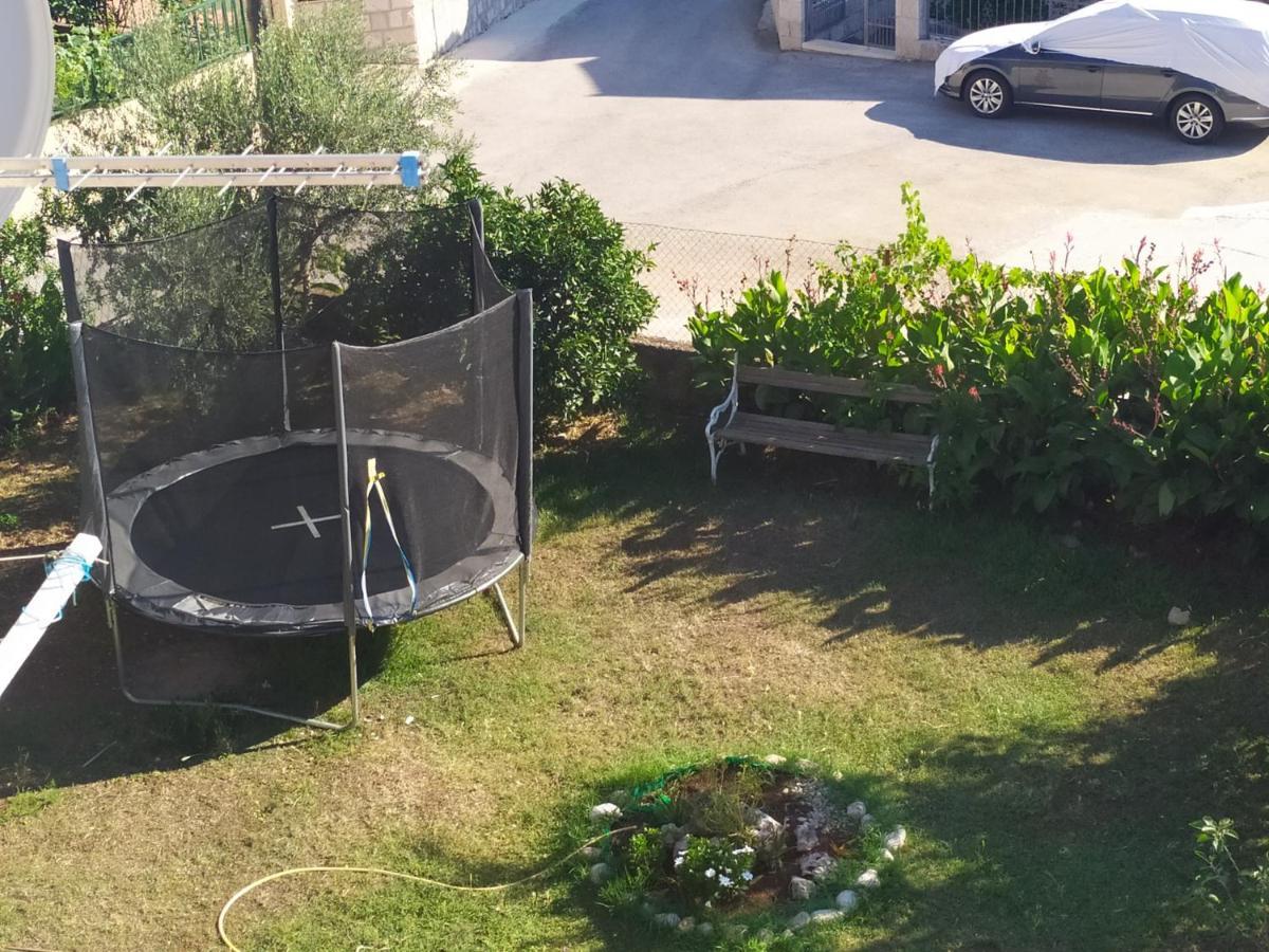Appartamento Honey Bee Cavtat Esterno foto